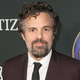 Image for article titled Mark Ruffalo wants British Prime Minister Boris Johnson to stop using the Hulk to push Brexit